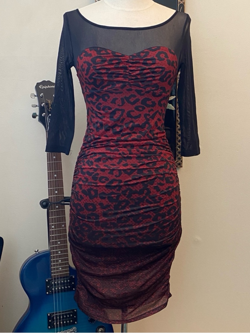Guess Red and Black Leopard Mesh Sleeve Bodycon Dress. Size XS. (Imperfect)
